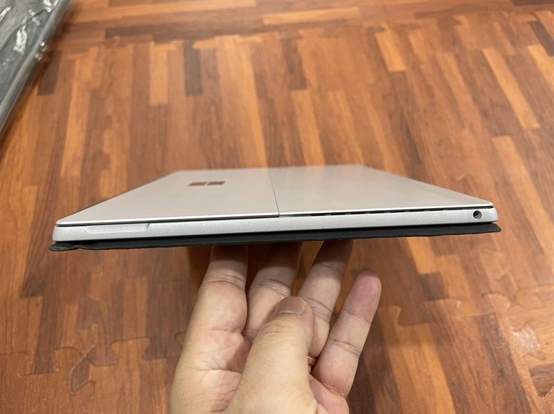 SURFACE PRO 5 LTE (3G)