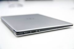 DELL XPS 13 9360| Core i5-8250U| Ram 8GB| NVMe 256GB| 13.3