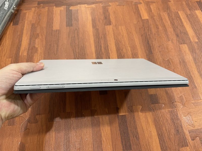 SURFACE PRO 5 LTE (3G)