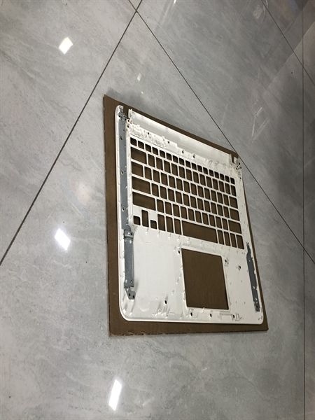 Vỏ C Sony SVF142 Trắng