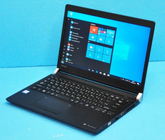 TOSHIBA DYNABOOK R73/D