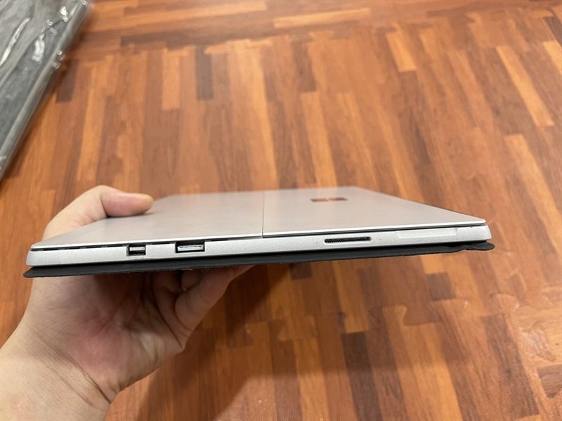 SURFACE PRO 5 LTE (3G)