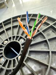 Cáp mạng Cat5e Kadita 8 lõi 305m ngoài trời Dầu + Bạc + vỏ PE