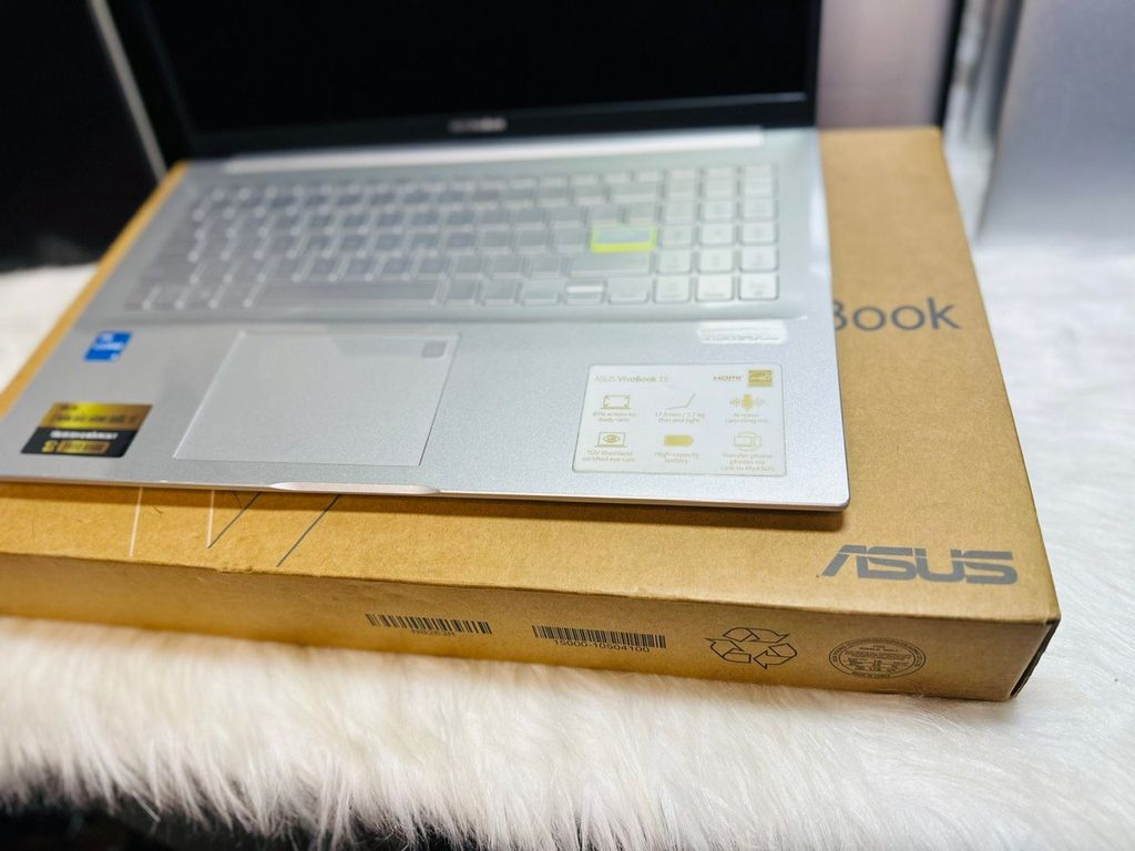 ASUS VIVOBOOK A515E - i5 11th| 8GB| 512GB| 15.6 FHD Oled