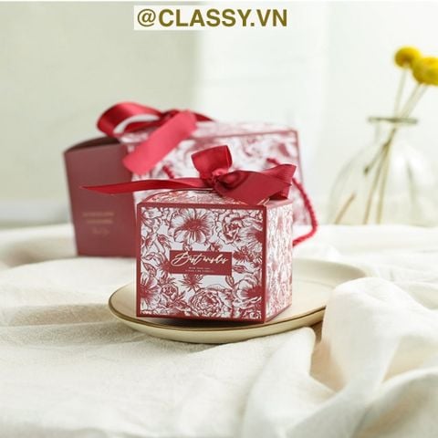  Q794 -(Kích thước 15x12x10cm) - Hộp giấy tự gấp đựng quà tặng hình hộp vuông kèm ruy băng và quai xách nhựa cứng 