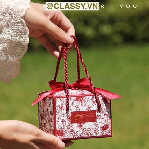  Q794 -(Kích thước 15x12x10cm) - Hộp giấy tự gấp đựng quà tặng hình hộp vuông kèm ruy băng và quai xách nhựa cứng 