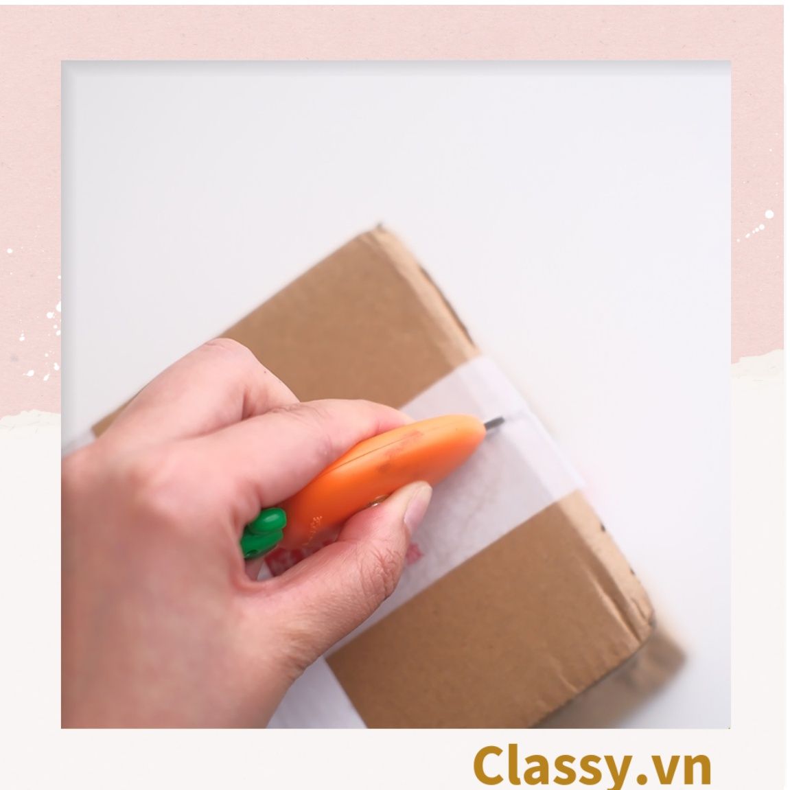  [GIAO HÀNG 7-25 NGÀY]  Dao rọc giấy nhỏ gọn 7CM, hình củ cà rốt màu cam PK1214 