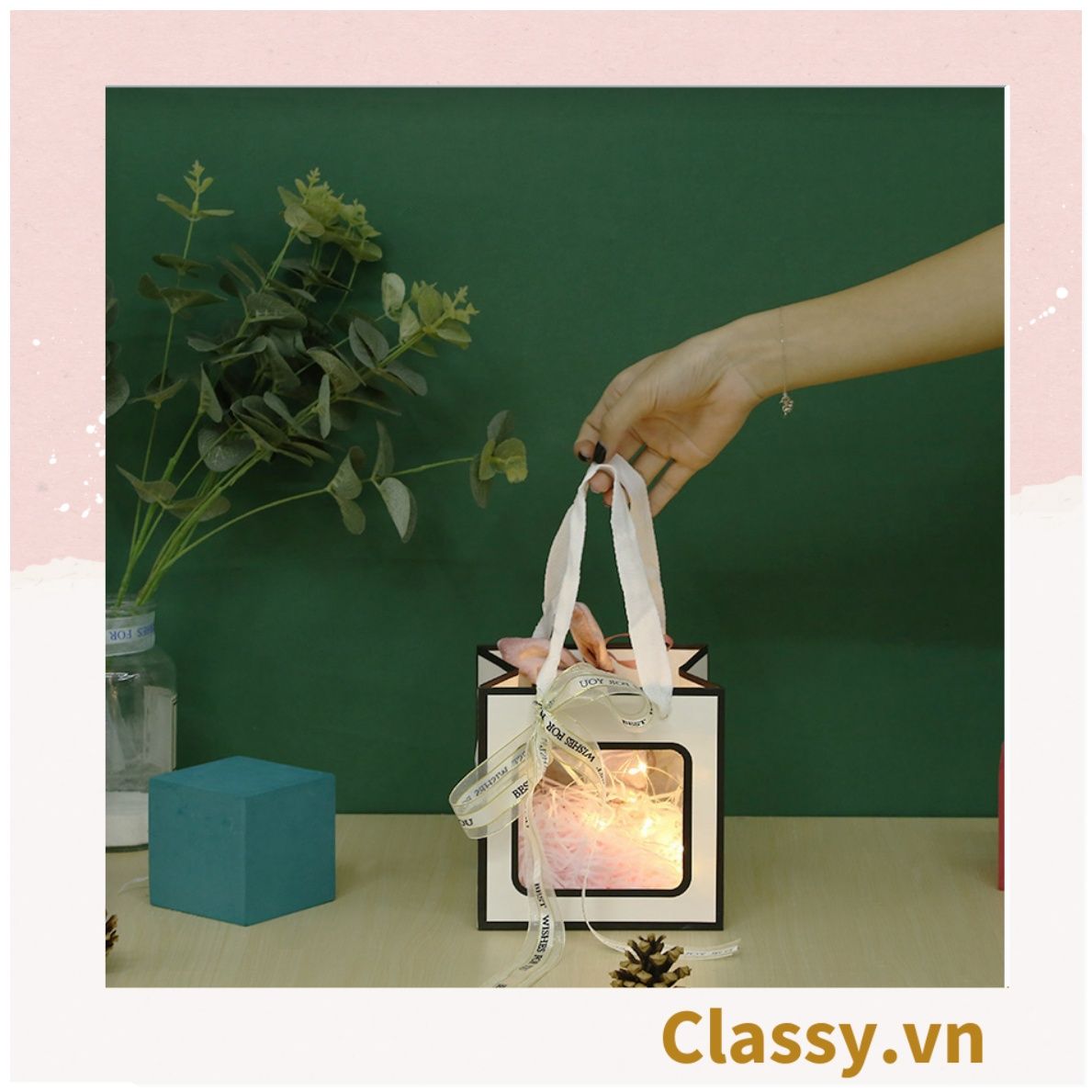  [GIAO HÀNG 7-25 NGÀY]  Classy Túi giấy hồng trong suốt kích thước 30*30*30 hoặc 15*15*15 dùng làm quà tặng Q1752 