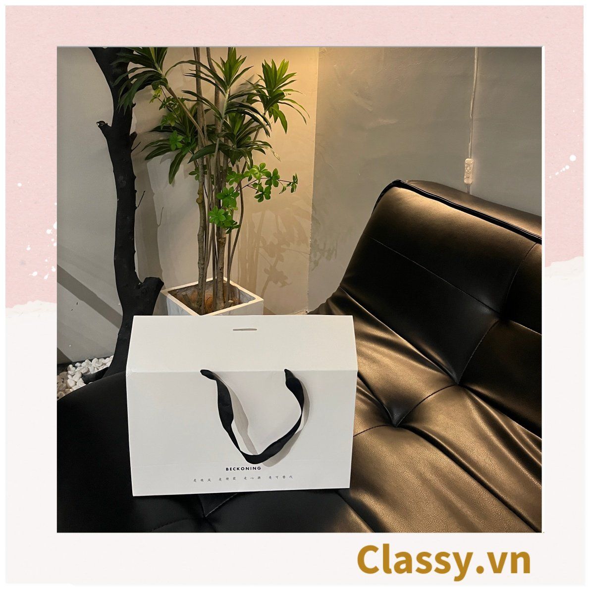  [GIAO HÀNG 7-25 NGÀY]  TÚI GIẤY DÀY DẶN màu trắng gắn ruy băng nơ kích thước 32*25*10 CM ghi chữ Beckoning LÀM QUÀ TẶNG MÀU TRẰNG Q1768 