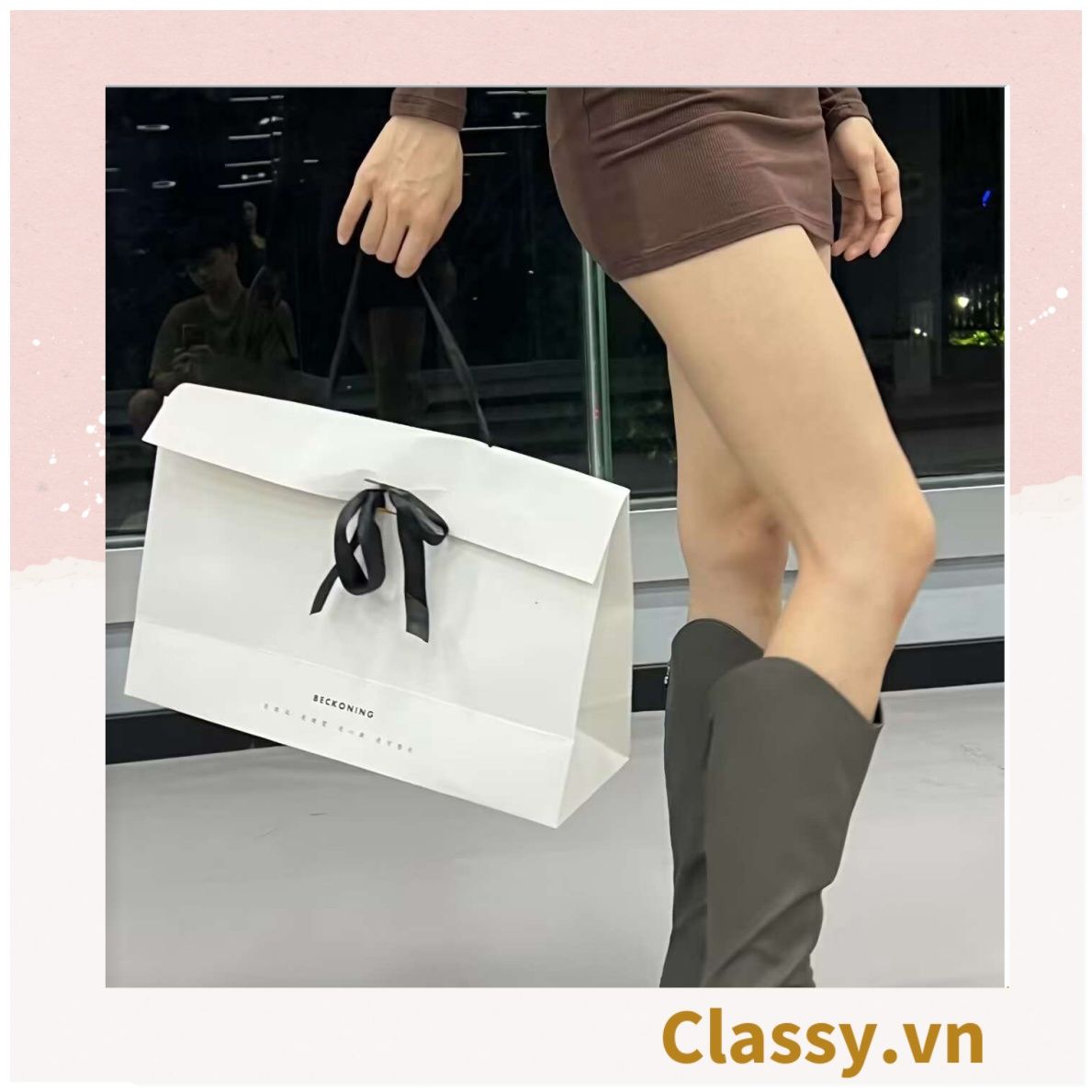  [GIAO HÀNG 7-25 NGÀY]  TÚI GIẤY DÀY DẶN màu trắng gắn ruy băng nơ kích thước 32*25*10 CM ghi chữ Beckoning LÀM QUÀ TẶNG MÀU TRẰNG Q1768 