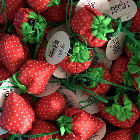  [GIAO HÀNG 7-25 NGÀY]  COMBO 20 chiếc Túi dù gấp gọn hình quả dâu xinh xắn, đi chợ, đi du lịch - Sản phẩm thân thiện với môi trường [T290] 