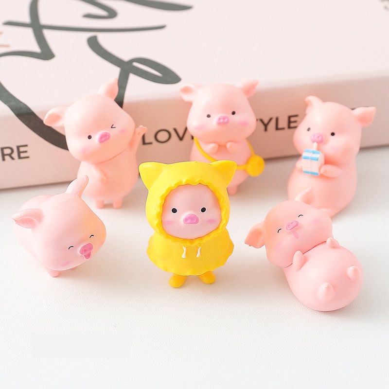  [GIAO HÀNG 7-25 NGÀY] Tượng heo con bằng nhựa trang trí để bàn, xe oto, nhiều kiểu dáng đáng yêu PK1248 