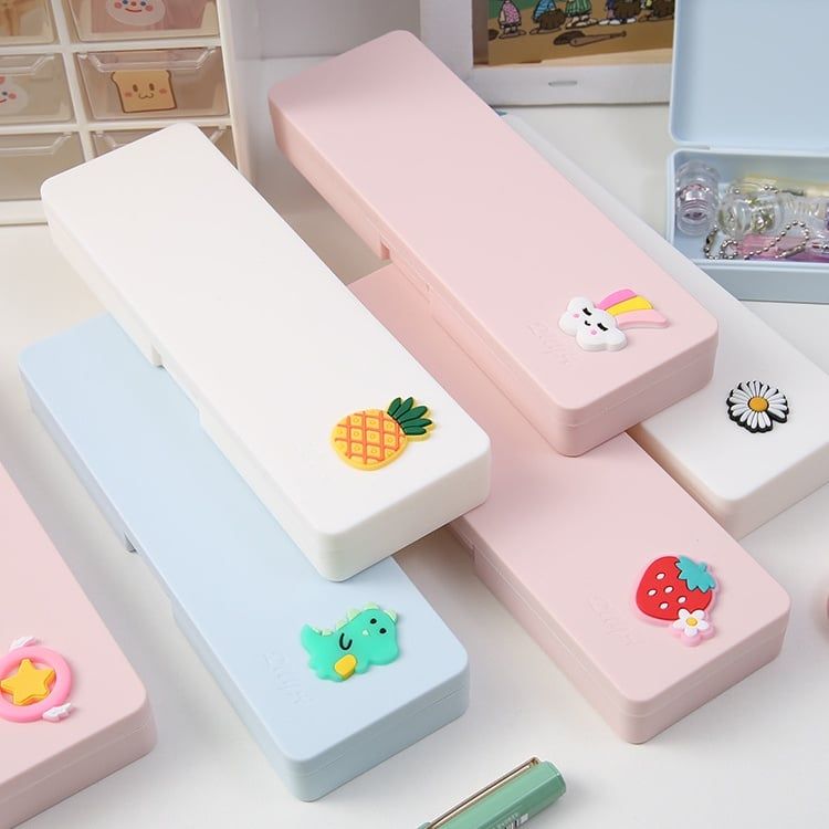  PK725 Hộp đựng bút chất liệu nhựa màu pastel đính họa tiết hoạt hình ngộ nghĩnh xinh xẻo 