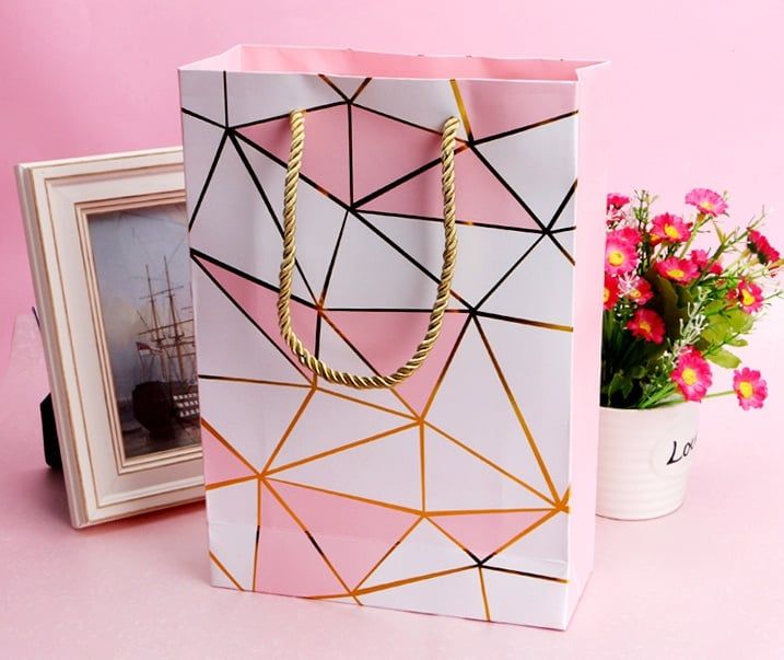  [GIAO HÀNG 7-15234 NGÀY]  Túi giấy hộp giấy đựng bánh 22 X 15 X 5.1 CM âm dương chia 06 ngăn bằng giấy kraft làm quà tặng sang trọng, lịch sự Q1067 