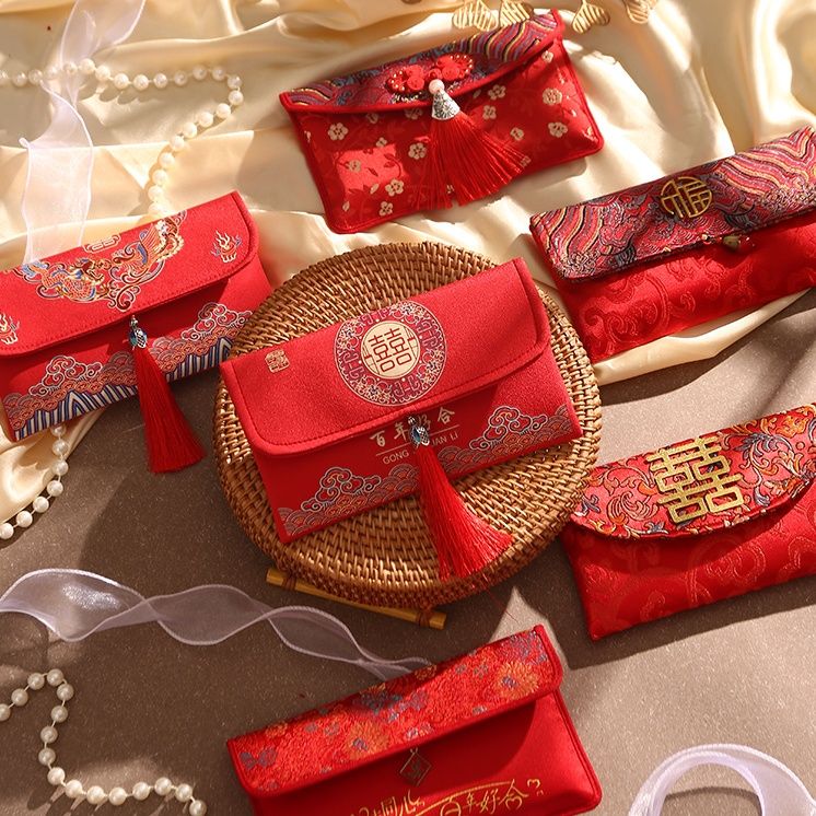  [GIAO HÀNG 7-25 NGÀY] Classy Phong bì vải đỏ, Bao Lì Xì, bao đựng quà , bao thư làm từ Vải Gấm Cao Cấp Tết (Giá 1 Bao) dành tặng đám cưới, tết, lễ T1819 