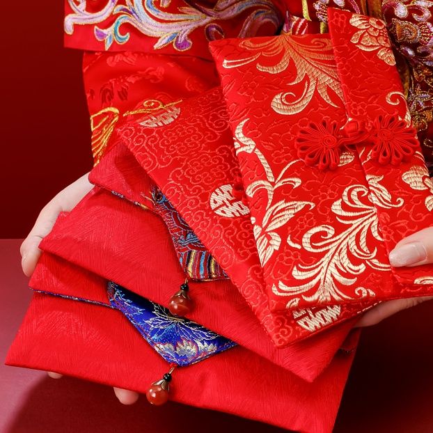  [GIAO HÀNG 7-25 NGÀY] Classy Phong bì vải đỏ, Bao Lì Xì, bao đựng quà , bao thư làm từ Vải Gấm Cao Cấp Tết (Giá 1 Bao) dành tặng đám cưới, tết, lễ T1819 