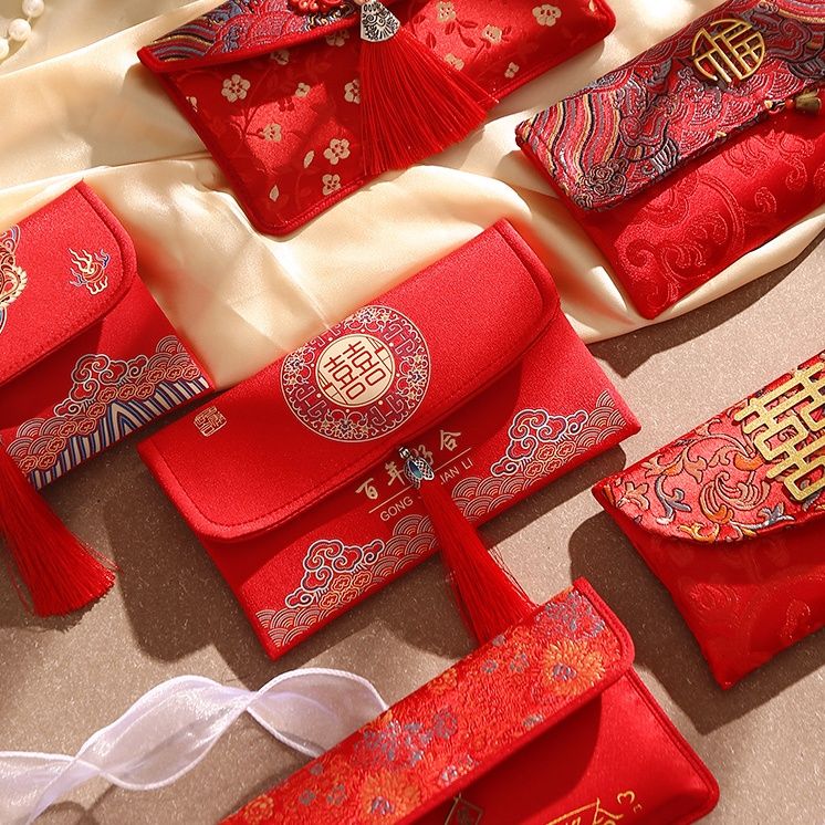  [GIAO HÀNG 7-25 NGÀY] Classy Phong bì vải đỏ, Bao Lì Xì, bao đựng quà , bao thư làm từ Vải Gấm Cao Cấp Tết (Giá 1 Bao) dành tặng đám cưới, tết, lễ T1819 