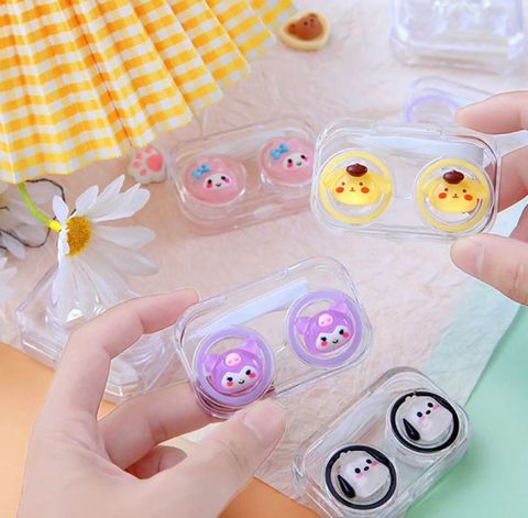  Hộp đựng kính áp tròng trong suốt họa tiết hoạt hình ngẫu nhiên 1 khay đựng lens Q1706 