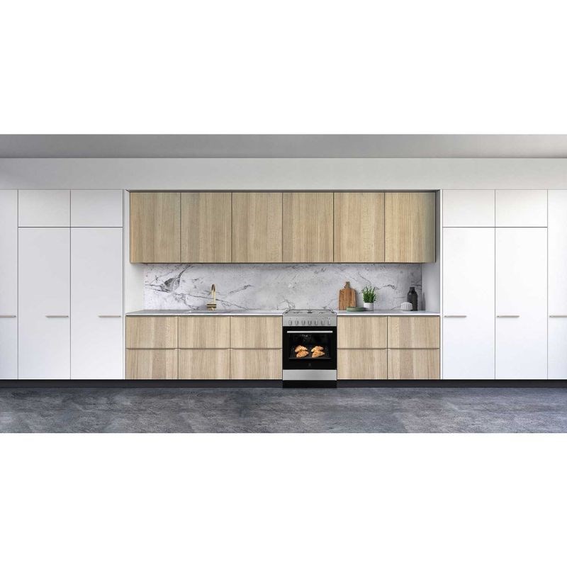 Bếp gas kết hợp lò nướng Electrolux LKM620000X