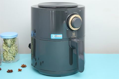 Nồi chiên không dầu Electrolux  3 lít E6AF1-220K