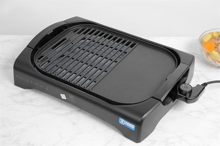 Bếp nướng điện Electrolux ETTG1-40BK 2200W