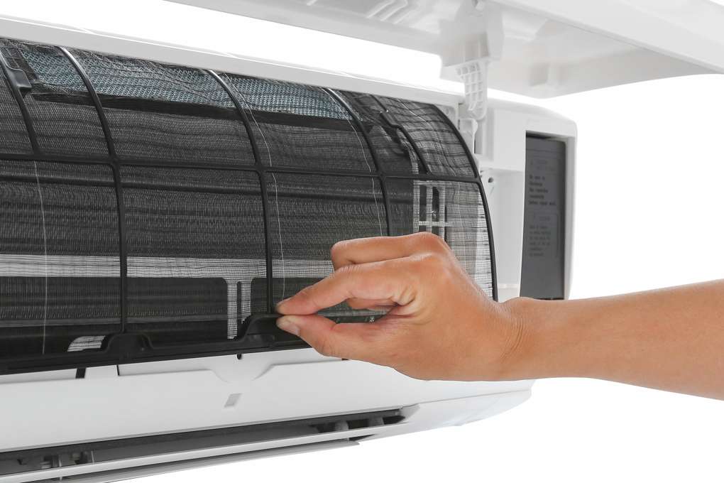 Điều hòa Daikin Inverter 2.5 HP FTKC60UVMV