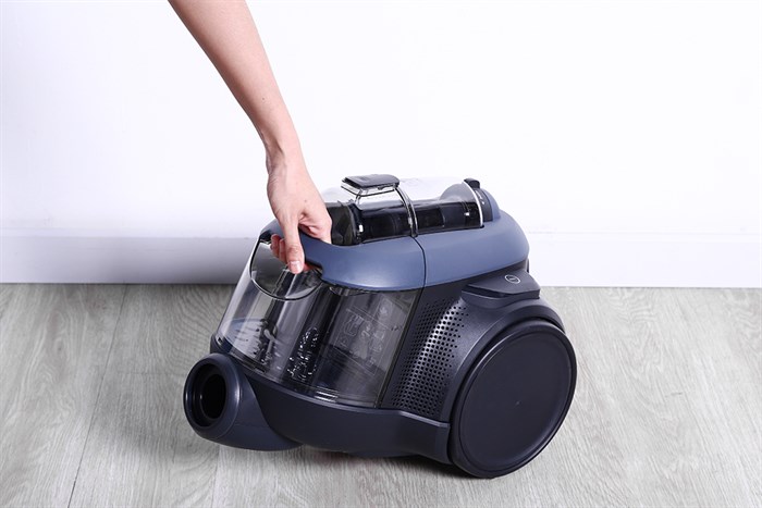 Máy hút bụi dạng hộp Electrolux EFC71611