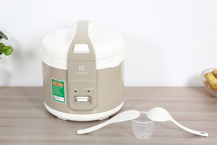 Nồi cơm điện Electrolux 1.8 lít E4RC1-350B