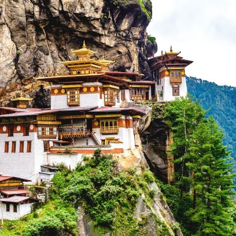 BHUTAN - VƯƠNG QUỐC HẠNH PHÚC