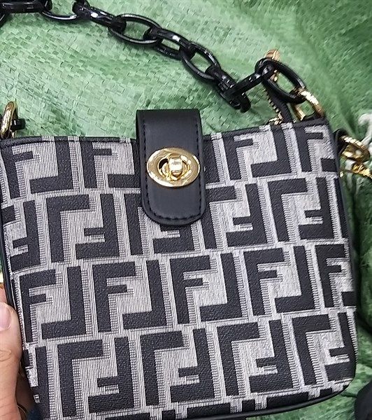 Túi xách hộp xích