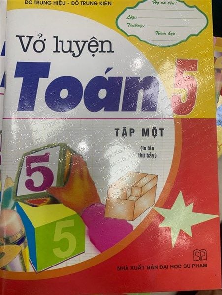 Vở luyện toán 5 tập 1