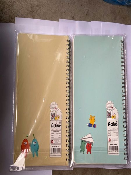Sổ lò xo bìa bồi Hải Tiến Active B5 200 trang ĐL80gsm (50) HT9219