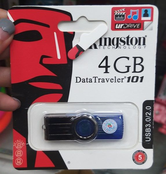 USB kingston 4GB