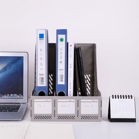 Giá đựng tài liệu 3 ngăn bằng nhựa Deli E9845 (1/12/36)