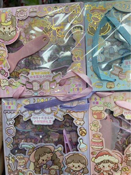 Sticker hộp kèm gắp
