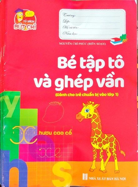 Tủ sách bút chì