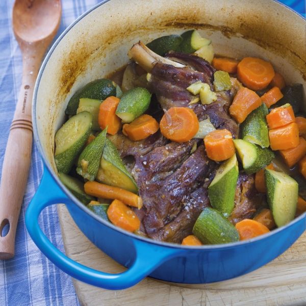 Nồi gang Le Creuset Brater Rund Evo 24cm xanh dương đậm