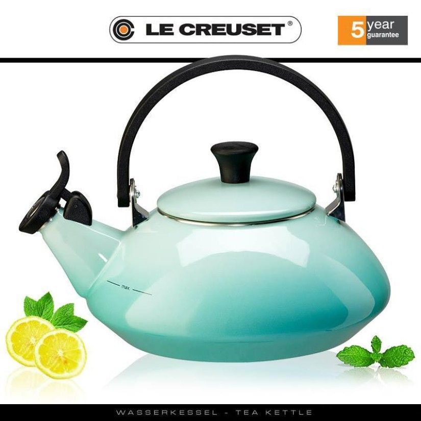 Ấm đun nước Le Creuset Zen Cerise 1.5L màu xanh nhạt