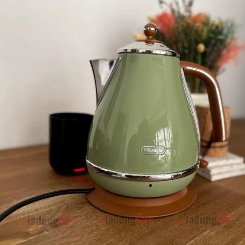 Ấm siêu tốc Delonghi Icona Vintage KBOV 2001 1.7 lít