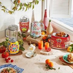  Ấm siêu tốc Smeg KLF03DGEU 1.7L Họa tiết Dolce & Gabbana 