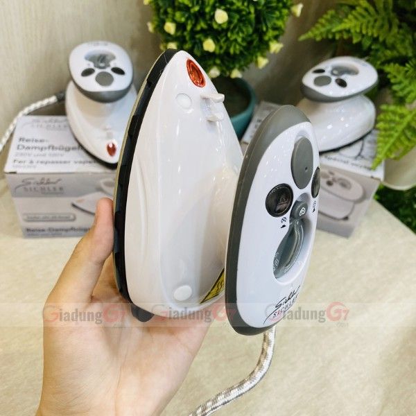 Bàn ủi hơi nước mini Sichler thuận tiện khi mang đi du lịch