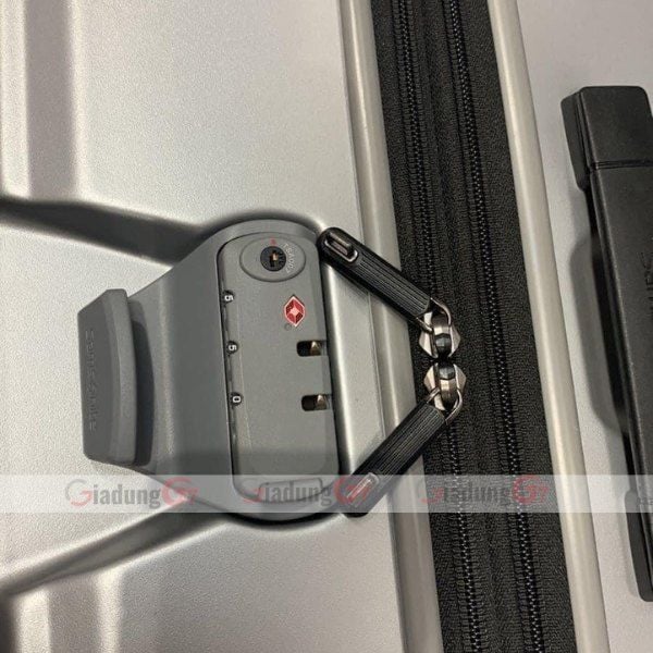 Khóa TSA an toàn cho Vali Samsonite Amplitude 2 màu bạc