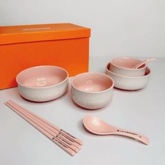  Bộ 8 món chén muỗng đũa Le Creuset cho 2 người - Màu hồng/Tím 