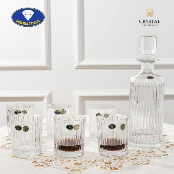 Bộ bình rượu pha lê Bohemia Skyline 0,7L kèm 6 cốc 320ml