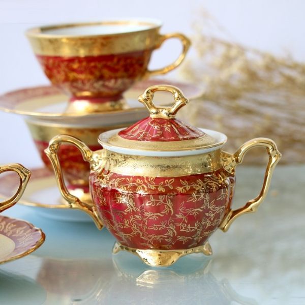 Bộ trà sứ Tiệp đỏ dây vàng 15 món viền vàng lớn men ngọc