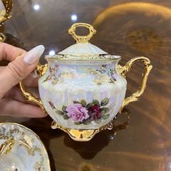  Bộ trà sứ Tiệp hoa hồng dây vàng nền trắng ấm cao 15 món 