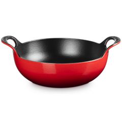  Chảo gang Le Creuset Balti 24cm màu đỏ 2 quai 