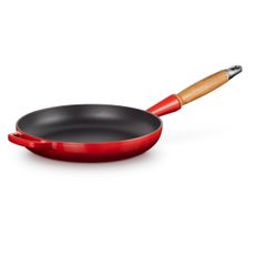  Chảo Le Creuset 28cm màu đỏ anh đào có tay cầm bằng gỗ 3478 