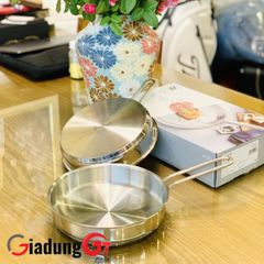  Chảo inox WMF 18cm cán dài 