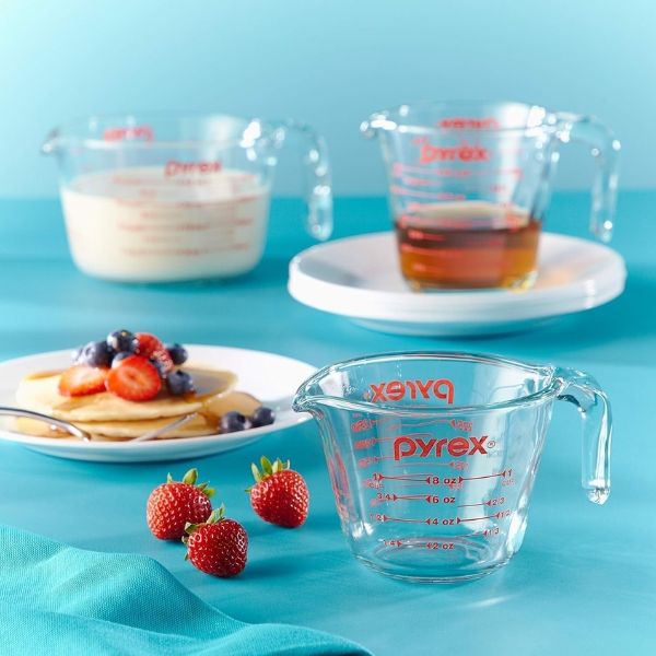 Cốc đong Pyrex thủy tinh chịu nhiệt 250ml/500ml